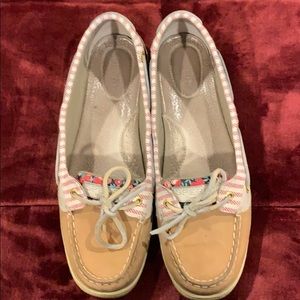 Size 10 Sperry boat shoes